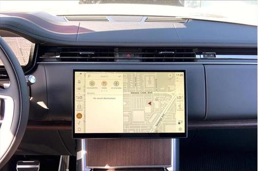 2025 Land Rover Range Rover P550e SE