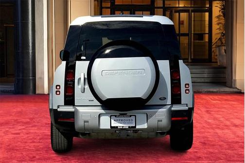 2023 Land Rover Defender 130 SE