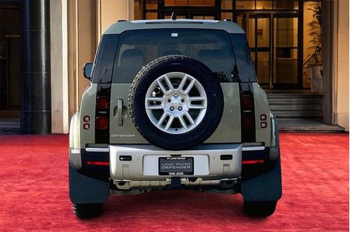 2025 Land Rover Defender 110 P400 S