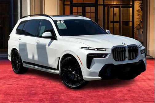 2025 BMW X7 xDrive40i