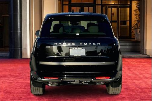 2025 Land Rover Range Rover P530 SE