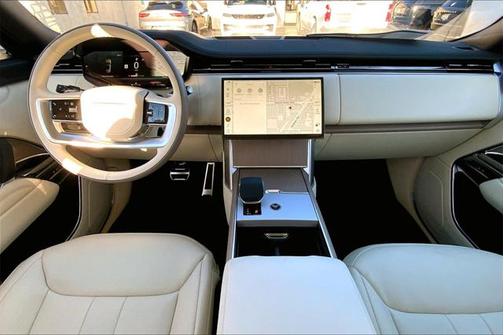 2025 Land Rover Range Rover P530 SE