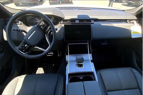 2026 Land Rover Range Rover Velar P250 SE R-Dynamic