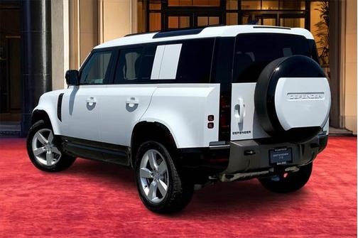 2025 Land Rover Defender 110 P400 X-Dynamic SE