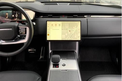 2025 Land Rover Range Rover P530 SE