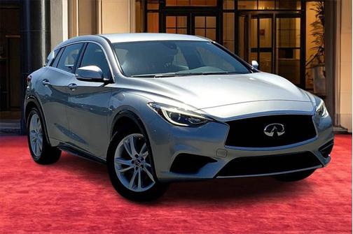2018 INFINITI QX30 PURE
