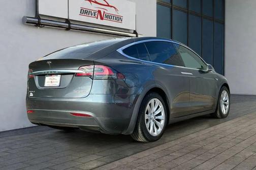 2016 Tesla Model X P90D