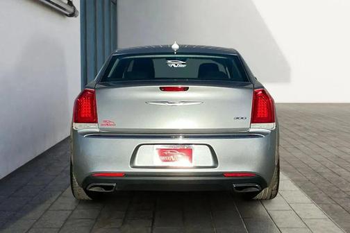 2015 Chrysler 300 Limited