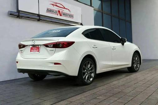 2018 Mazda Mazda3 Touring