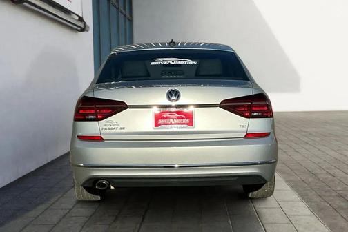 2018 Volkswagen Passat 2.0T SE
