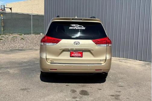 2012 Toyota Sienna XLE