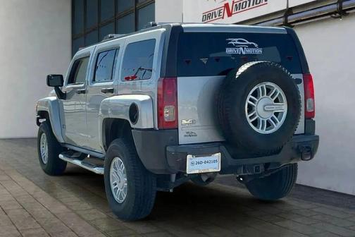 Silver 2007 Hummer H3 Base