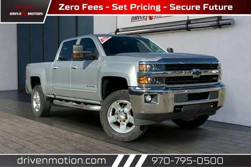 White Diamond Tricoat 2016 Chevrolet Silverado 2500 LT