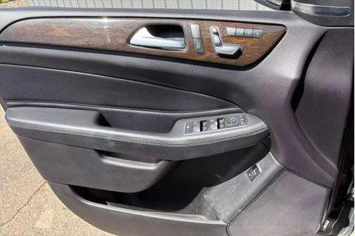 2017 Mercedes-Benz GLS 450 4MATIC