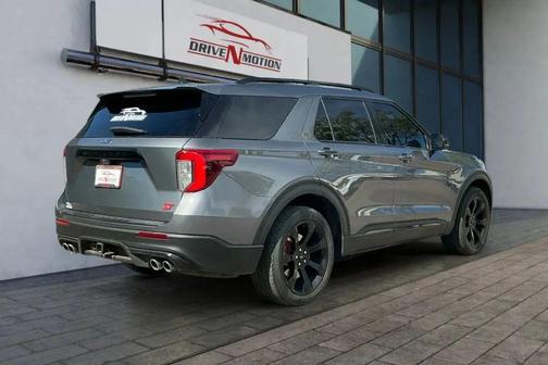 Carbonized Gray Metallic 2023 Ford Explorer ST