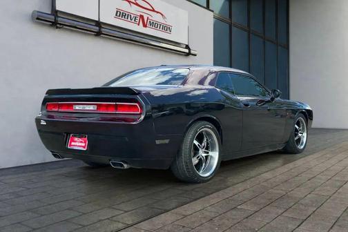 Bright White Clearcoat 2014 Dodge Challenger SXT
