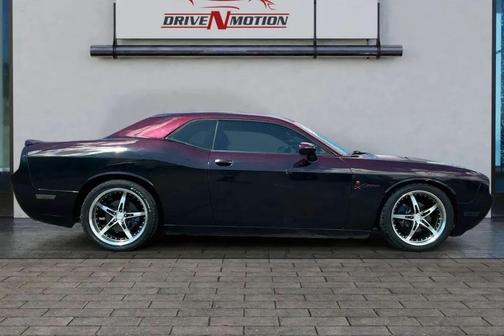 Bright White Clearcoat 2014 Dodge Challenger SXT