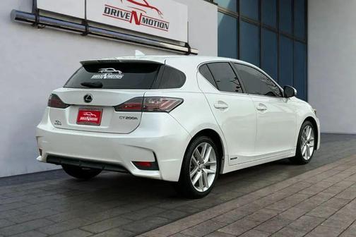 2015 Lexus CT 200h CT 200h Hatchback 4D