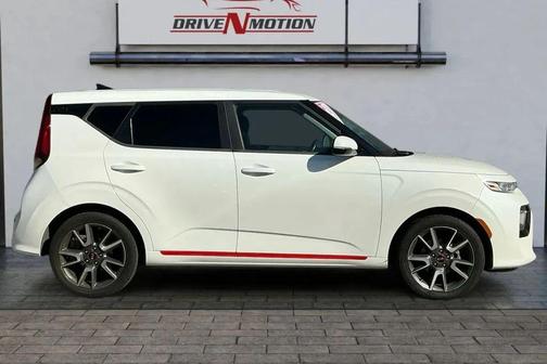 2020 Kia Soul GT-Line