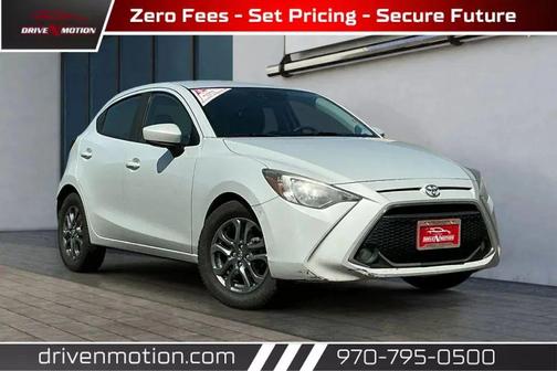 2020 Toyota Yaris Sedan XLE