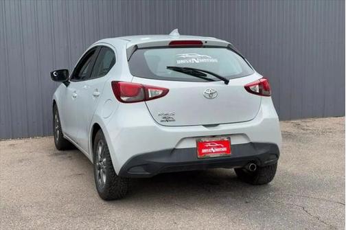 2020 Toyota Yaris Sedan XLE