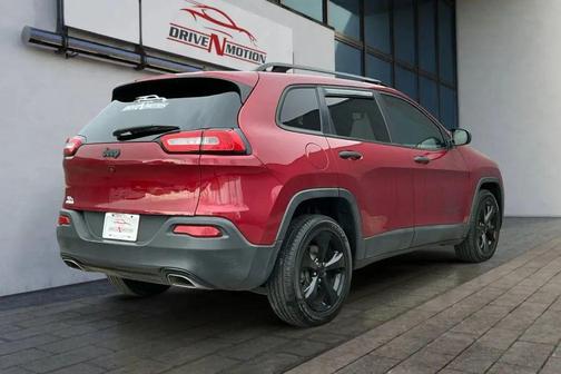 2016 Jeep Cherokee Sport