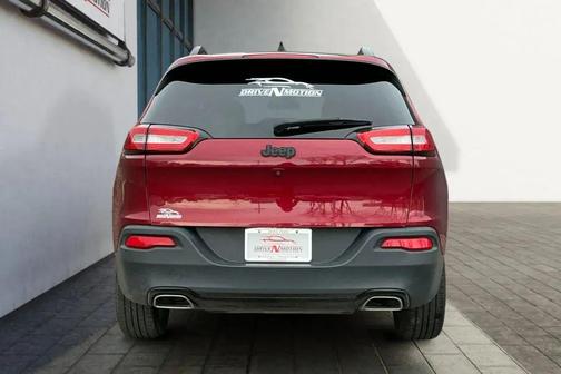 2016 Jeep Cherokee Sport