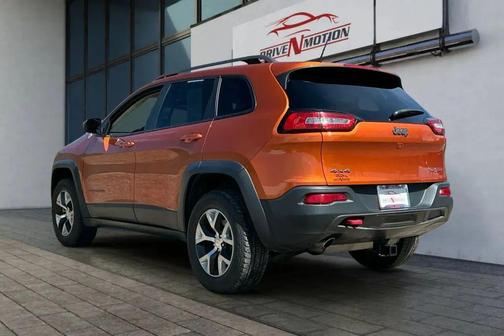 Mango Tango Pearlcoat 2014 Jeep Cherokee Sport
