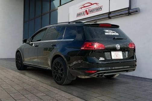 2017 Volkswagen Golf SportWagen TSI SE