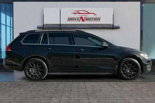 2017 Volkswagen Golf SportWagen TSI SE