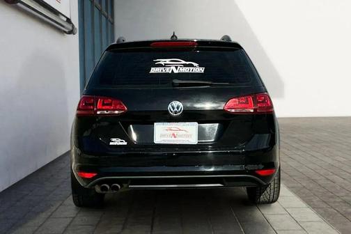 2017 Volkswagen Golf SportWagen TSI SE