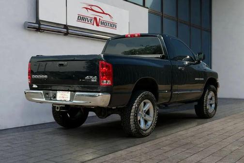 2004 Dodge Ram 1500 SLT