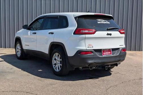2017 Jeep Cherokee Sport