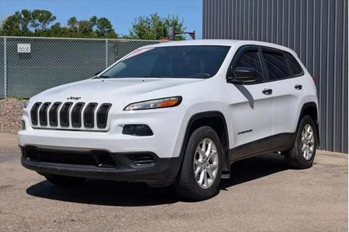 2017 Jeep Cherokee Sport