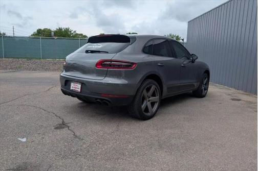2016 Porsche Macan S