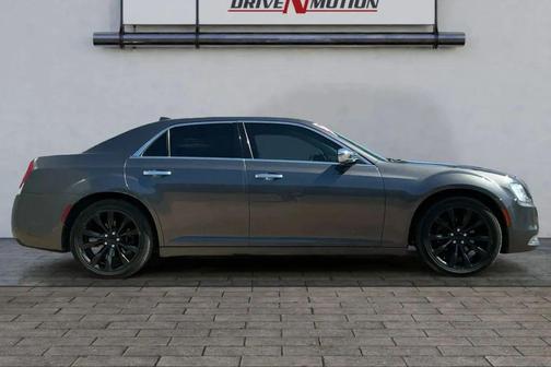 2018 Chrysler 300 Limited
