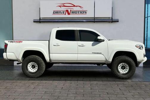2020 Toyota Tacoma TRD Sport