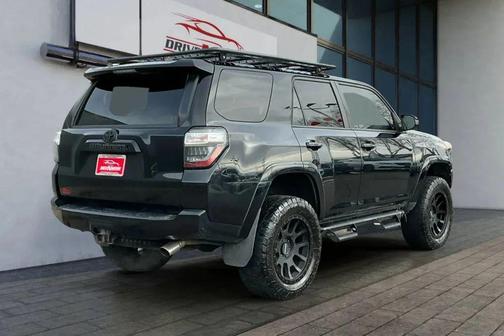 2018 Toyota 4Runner SR5 Sport Utility 4D