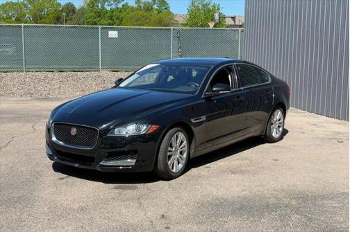 2016 Jaguar XF 35t Premium