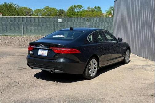2016 Jaguar XF 35t Premium