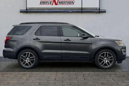 2017 Ford Explorer sport