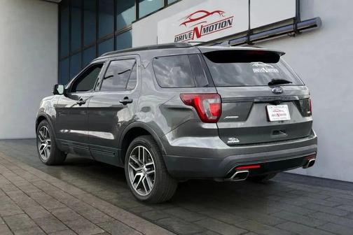 2017 Ford Explorer sport