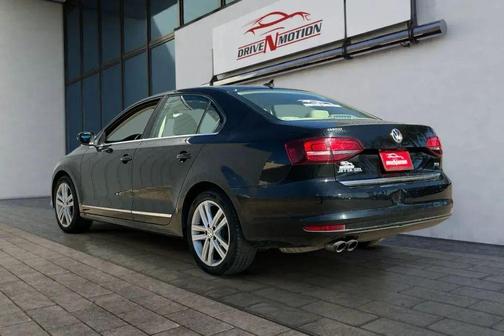 2017 Volkswagen Jetta 1.8T SEL
