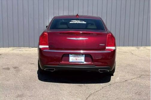 2018 Chrysler 300 Limited