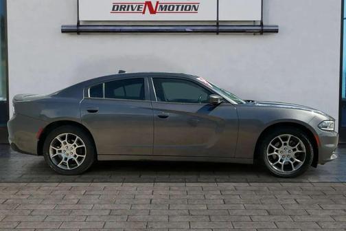 2016 Dodge Charger SXT