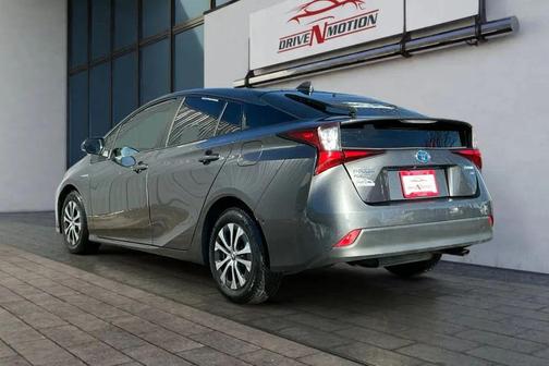 2021 Toyota Prius XLE