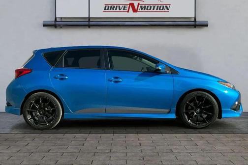 2016 Scion iM Hatchback 4D