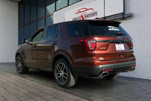 2016 Ford Explorer Sport