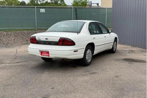 2001 Chevrolet Lumina Sedan 4D
