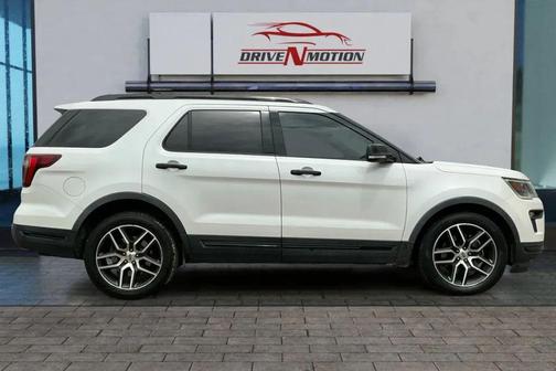 White Gold 2018 Ford Explorer Sport